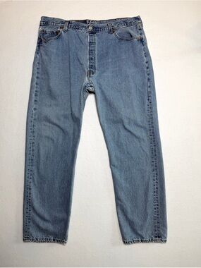 1995 Levi's 501 Straight Button Fly Med Wash Actual Size 39 X 30 READ DESCRIP